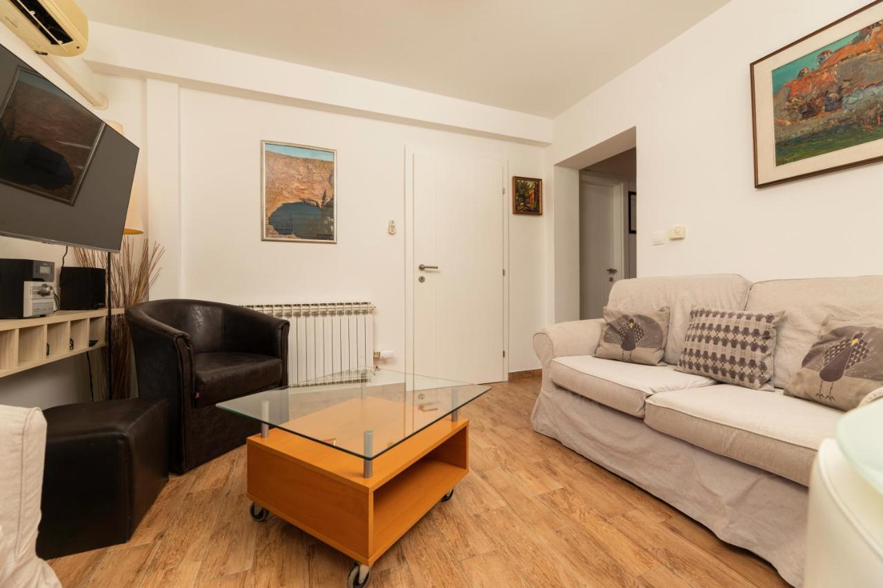 Apartments Ana Malinska Luaran gambar